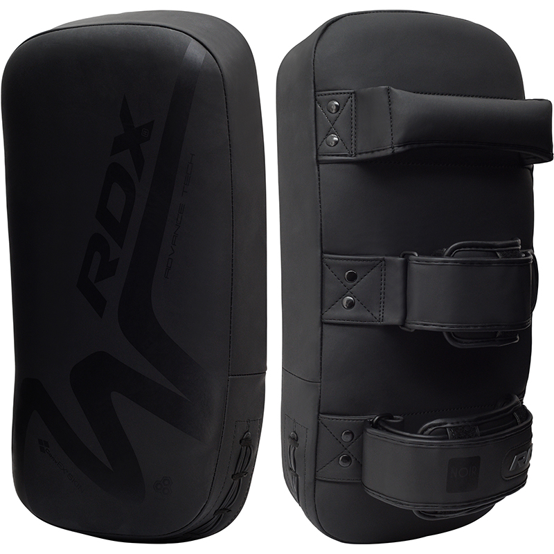 картинка ARM PAD T15 MATTE BLACK от магазина Everlast в России